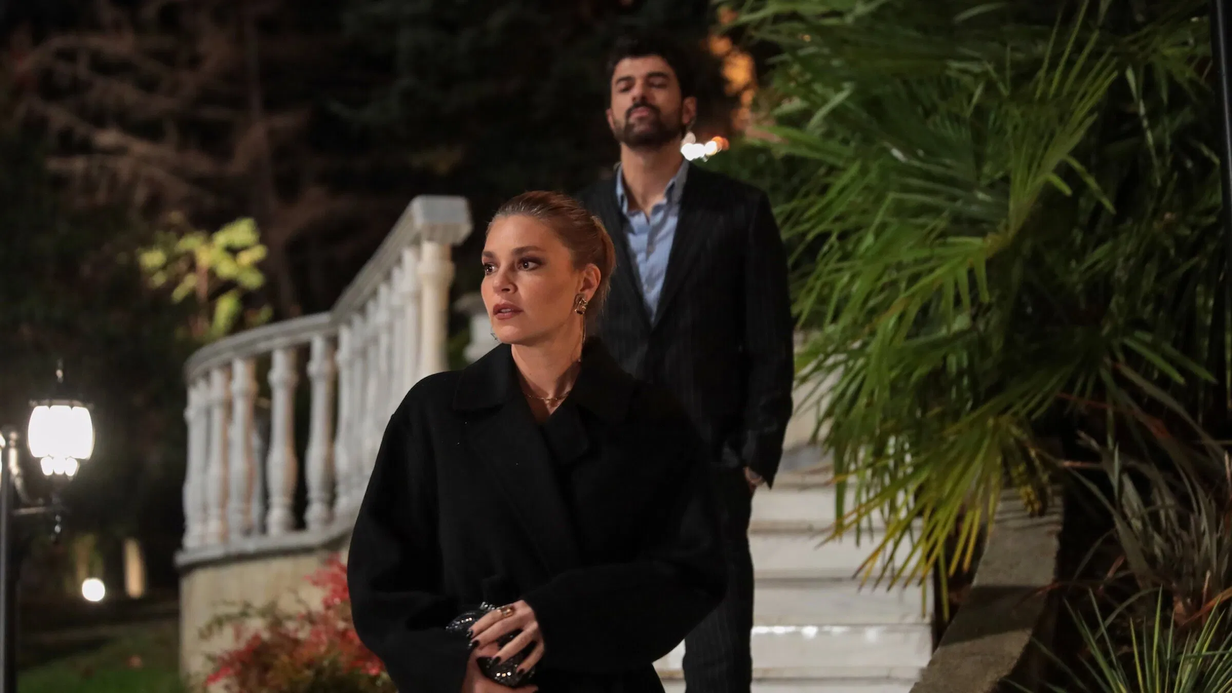 مسلسل المال القديم Enfes Bir Aksam الموسم 1 كامل مترجم